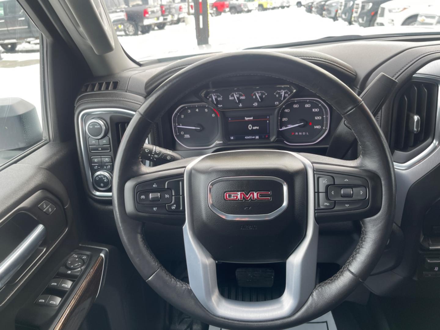 2022 White /charcoal cloth GMC Sierra 2500HD SLE (1GT59ME79NF) with an 6.6 Liter engine, 6 speed automatic transmission, located at 1960 Industrial Drive, Wasilla, 99654, (907) 274-2277, 61.573475, -149.400146 - Photo#14